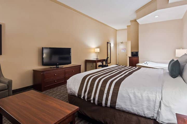 Room 28 of 118