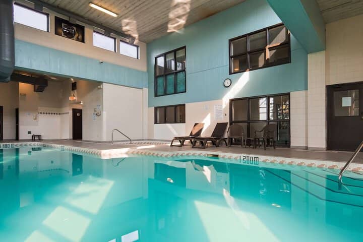 Pool 73 of 118